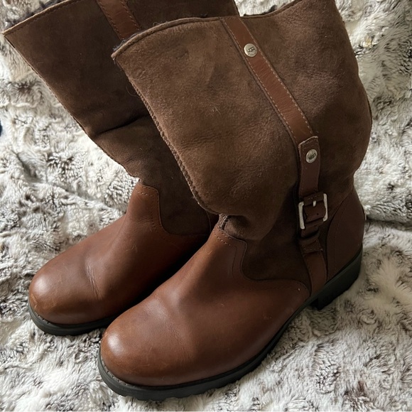 UGG Leather Boot Buckle Brown - Picture 3 of 6